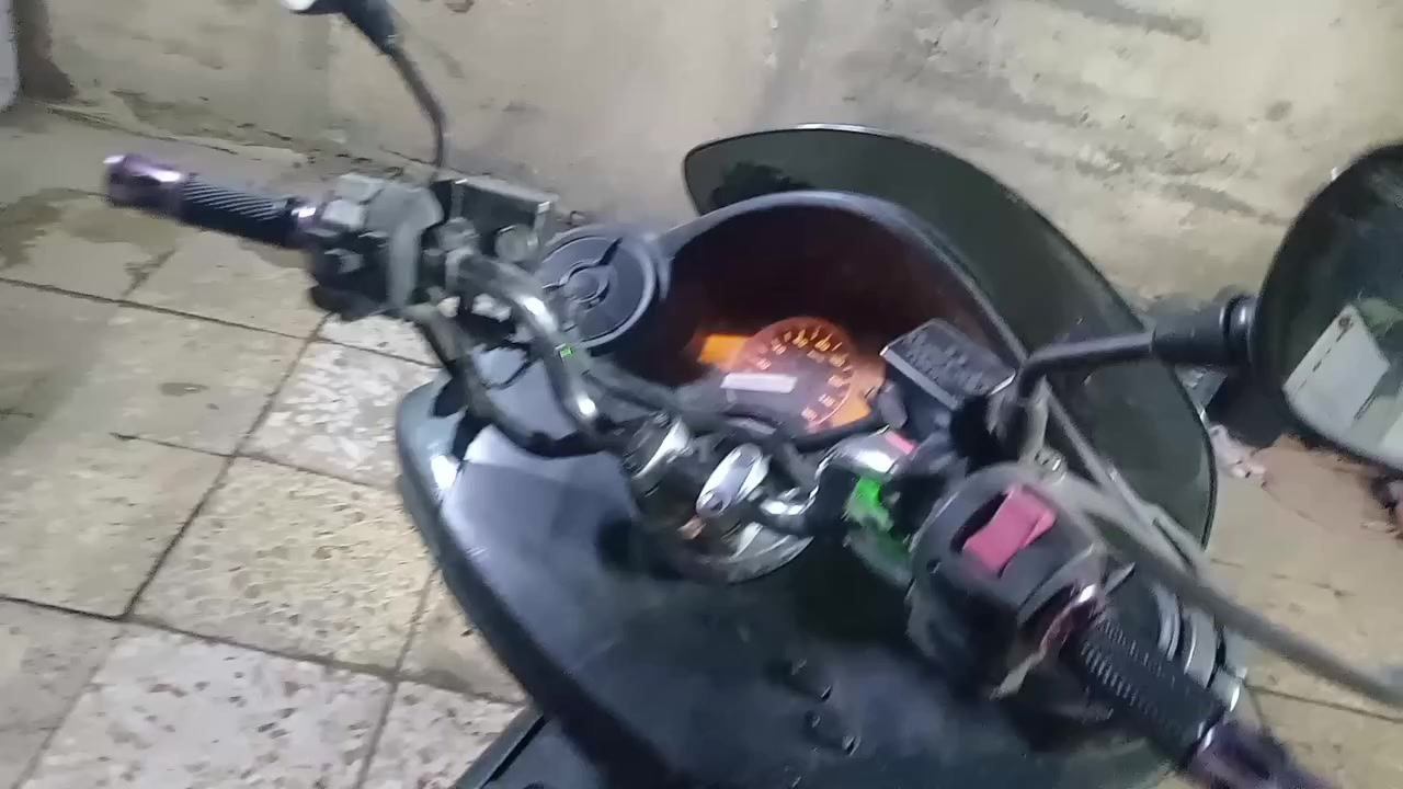 فورزه للبيع نقص ابريك خلفي معه دبلات أماميه مع ستان تعليك دراجه خير من الله الشراي يجي وات ساب الرقم***********السعر٨٠٠وبيه مجال حك الجيه الامين النواب
