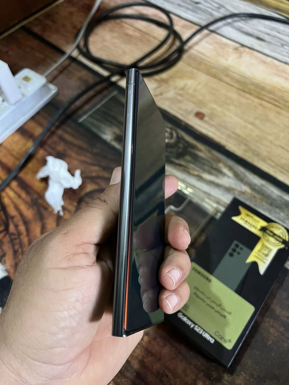 سلام عليكم سامسونج إس 23 ألترا  ذاكره256 لون سمنتي شركه عين الفهد جهاز بالجيس شخط مآبي ملحقاته كارتون وكيبل شحن الأصلي مالته مكفول السعر 700 قفل رقم الهاتف ***********
