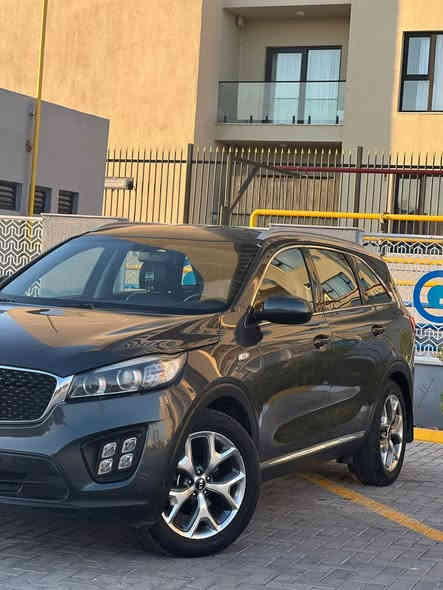 السلام عليكم
لبيع كيا سورنتو  خليجي موديل 2016
رقم بغداد 
موصفات
شاشه تاب
كامره دواره
لايت زنون
ويل كب كروم
فول تحكم ستيرن
بك لايت لد
سبعه راكب
محرك ٢٤٠٠ دوش
ماشيه ٦٦ فقط 
ملاحضه السياره مكفوله من الصبغ والتبديل فقط دعاميه اماميه 
مكانهه بغداد الكاظمية جكوك
السعر ١٧٠$
هاتف ***********
