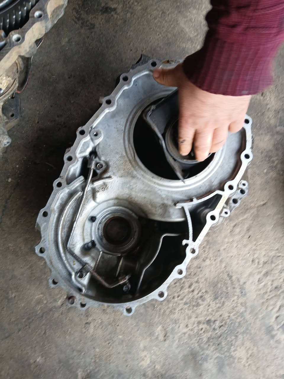 السلام عليكم كير اوتوماتيك مال حاوية انكسر عندي الفنديشن مالة وبدلت كير وبعدين لكيت فنديشن انطي بي ضمان شرط مال حاوية بس بدلت الفنديشن مالة للبيع السعر ١٥٠ الف هذا مو سعرة بس متوازي على بيعته الاستفسار اتصال *********** ***********
