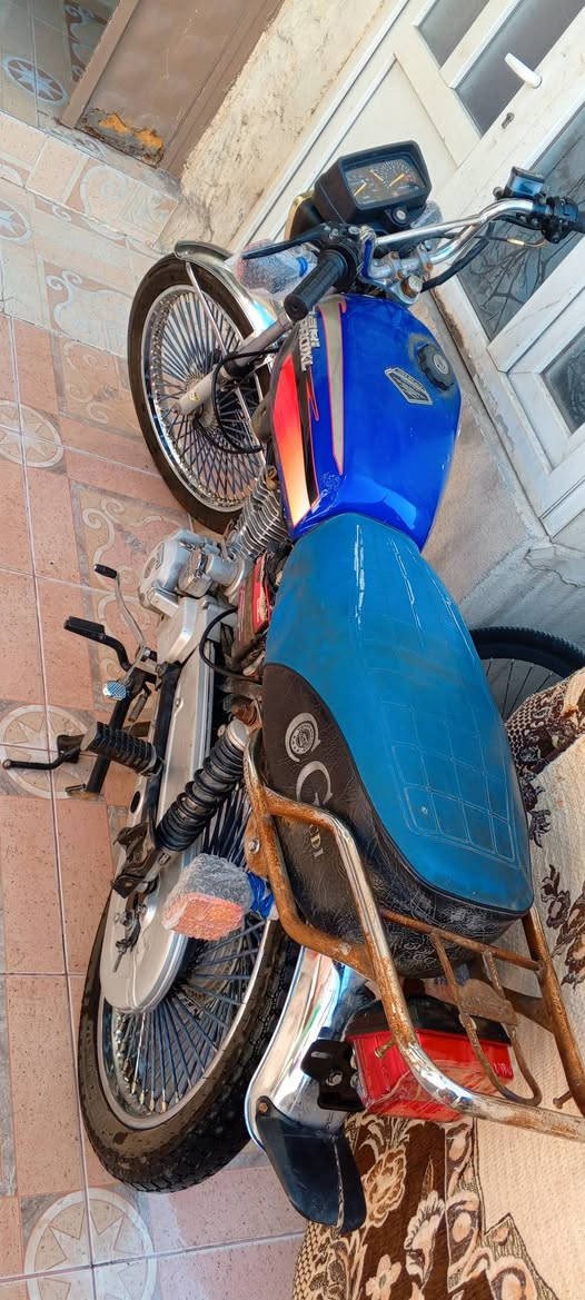 للبيع موديل 21 سعر 425 بي مجال
الشراي يخابر ***********
