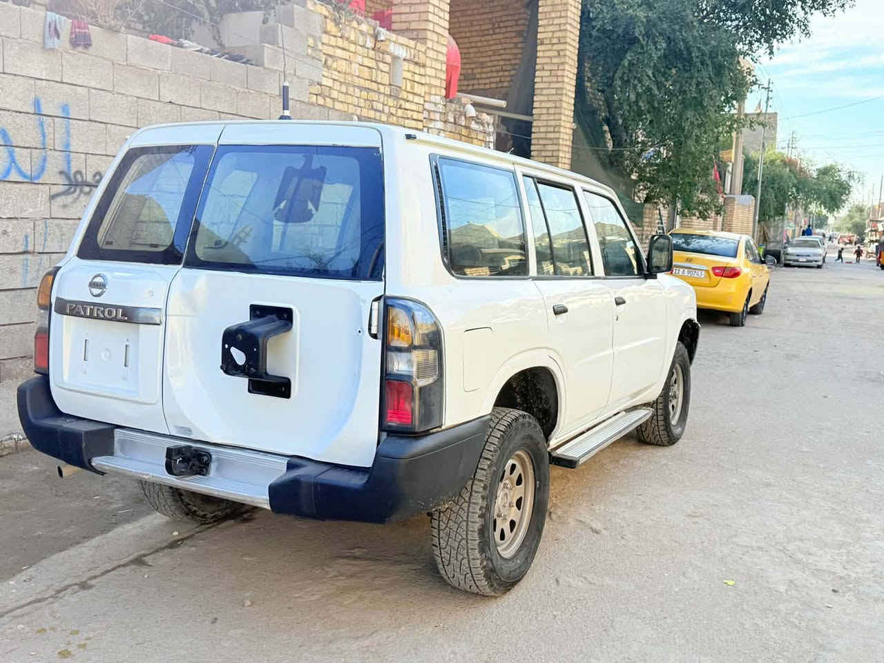 سلام عليكم نيسان بترول  2008  سياره مصبوغه عام  مزاد وزاره داخليه محرك 4500بلاد كير الوكير مكينه لا تبخير لا تنقيص.  مكفولات تخم تاير جديد دبل الوي جديد حداديه جهازه خير من الله جهازه سياره مكان ميسان العماره اخوان اني مكلف بنشر رقم راعيه ***********
