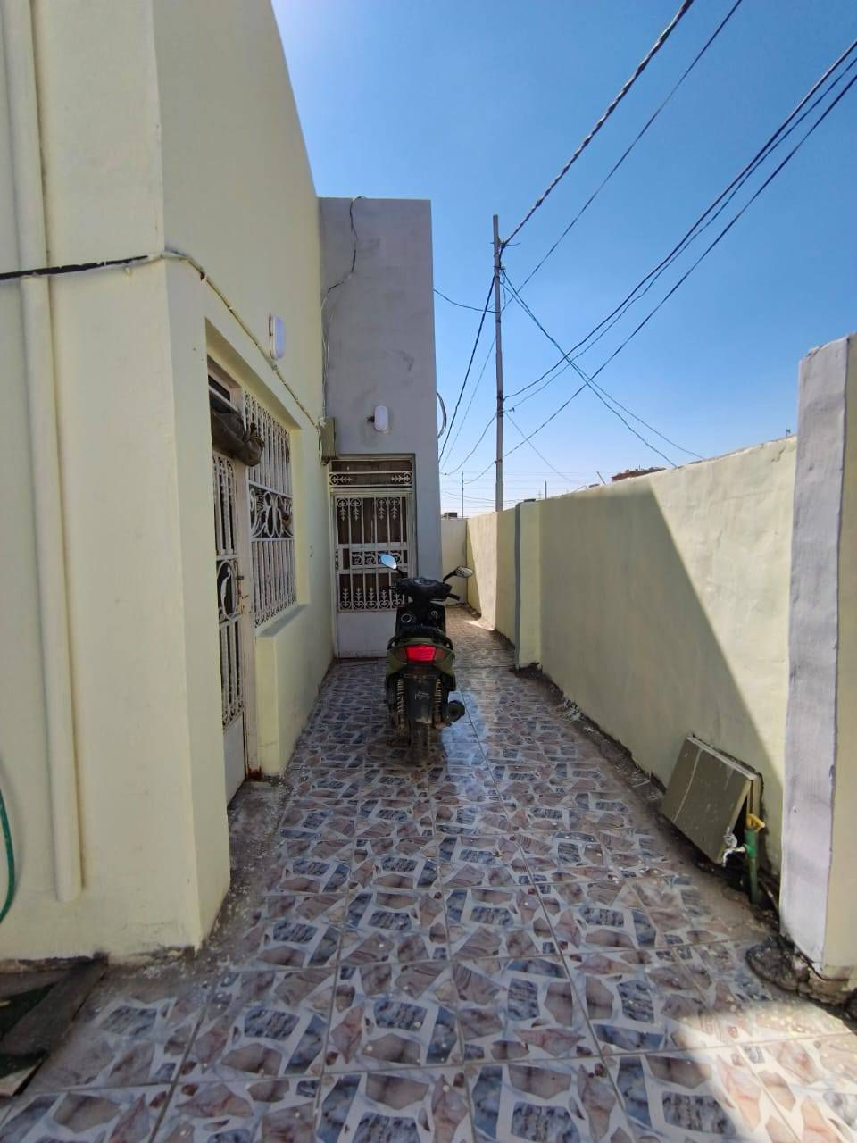 اللهم صل علـى محمد وآل محمد
بيت للبيع المساحه 200متر طابو زراعي سند 25 بااسمي وبي معاملة تطويب البيت عكاده يتكون من غرفه واستقبال وصاله كبيرة وصحيات داخليه وخارجيه للاأستفسار عل هذا الرقم وموجود بي واتساب ***********
