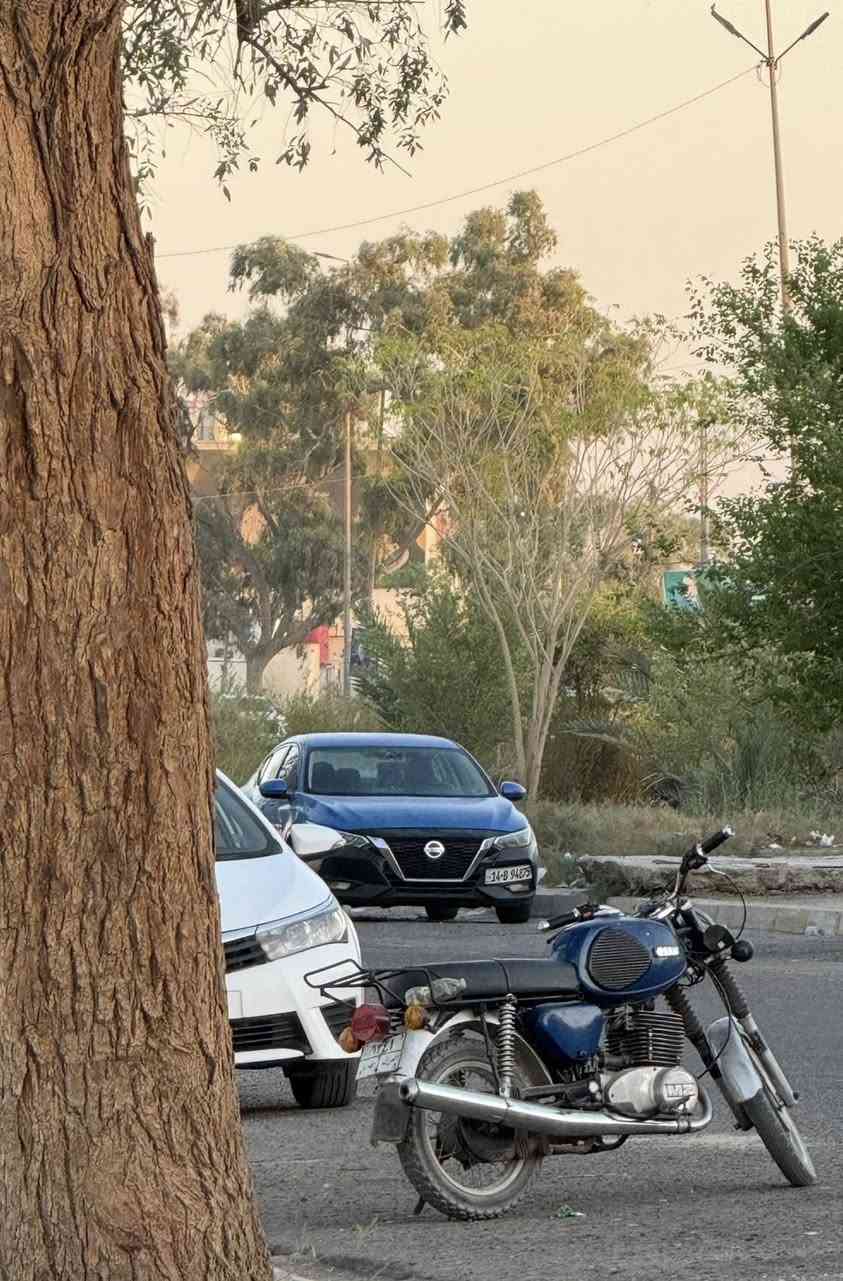 السلام عليكم 
دراجة امزت للبيع رقم وسنوية راعيهة موجود مكانهة البصرة كرمة علي كلش نضيفة وحلوة السعر مليون ونص للستفسار *********** انتصل او راسل واتساب
