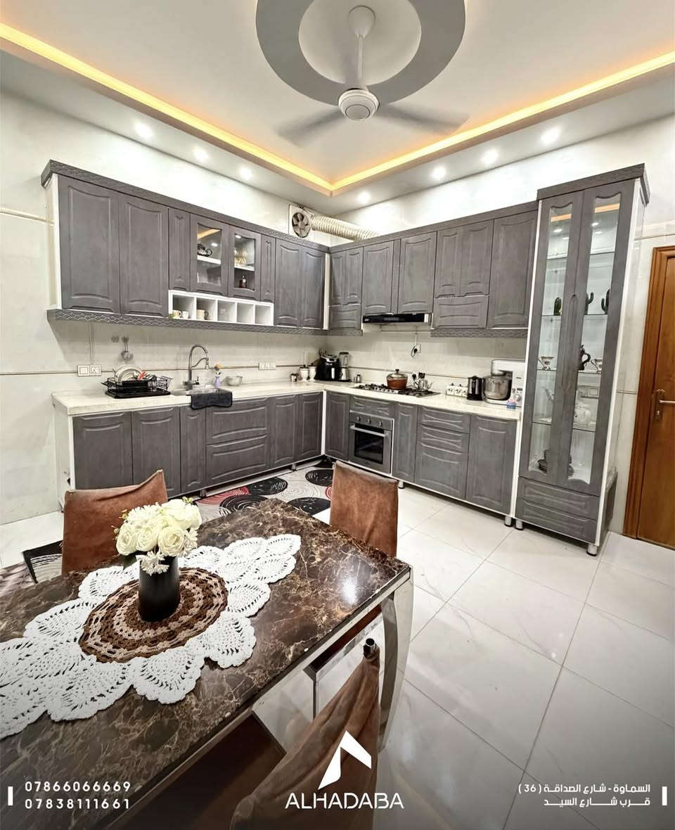 دار في حي الزهور خلف مجمع الغيث السكني قريب للشارع العام 

المساحه ٢٥٠م طابق ونصف غرف نوم عدد ٤ مجمعات صحيه عدد ٣ بالاضافه الى مطبخ وأستقبال وصاله وگراج سيارات 

للتواصل واستقبال عروضكم العقاريه 

***********
***********

العنوان : السماوه شارع الصداقه (٣٦) قرب شارع السيد
