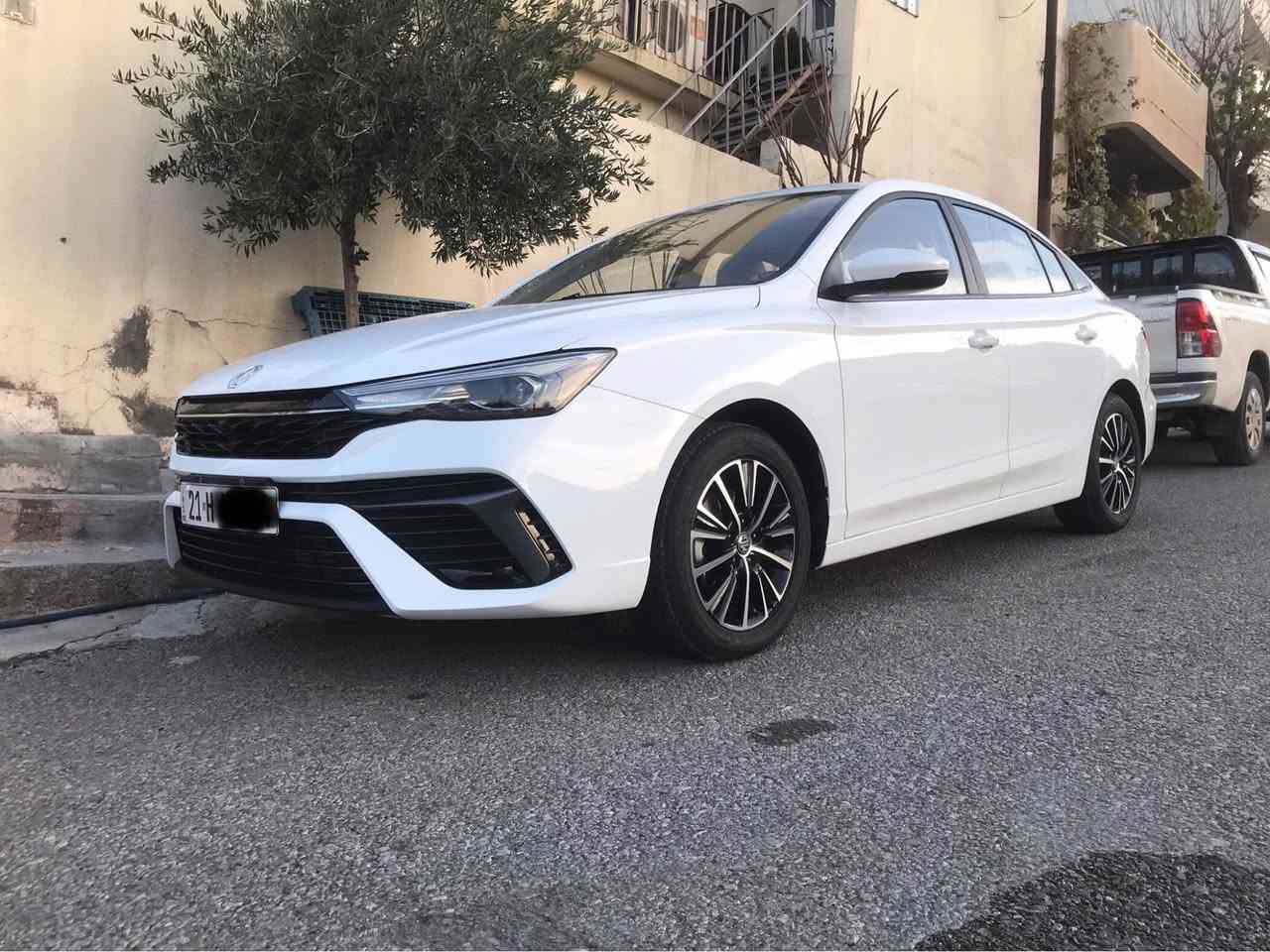 MG5 2025 شکڵ نوێ
نیو مواسەفات زەمانی شەریکە 6 سال
بەسمە 
برێک بەسمە 
ئۆتۆهۆڵد
یەدە بەسمە 
گێچ ئەلکترۆنی و ئاسایی
تەبرید لەمس
تەحدید سورعە
شاشە گەورە
گێڕ ئۆتۆماتیک 
چوار جام کارەبایی
ئاوێنە ئیشارەت 
لایت زینۆن و بلاجکتۆر زینۆن
نرخ:١٢٠  وەرەقە و مەجالێکی زۆر کەم 
***********
تێبینی: 6500 کم ڕۆشتووە 
ڕۆنی گۆڕاوە 10000 کم ی تێکراوە تاکو 15000 کم سێرڤسی ناوێت
بە ئەندازەی چوار پەنجە Pdr ی هەیە لە سنوقەکەی دواوە 
بۆیاخی نییە 
شوێن بەردێک بە چەمەلەغی سەکنەوەیە لە پێشەوە 
بەقەدەر سەرە پەنجەیەک ئەبێت لە تایەی سەیارە پەریوە بەری کەوتوە السليمانية, العراق
