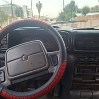 كلايزر موديل 1994 سيارة حيل نظيفة داخل نظيف معمرة جديد قبل شهر رقم وسن...