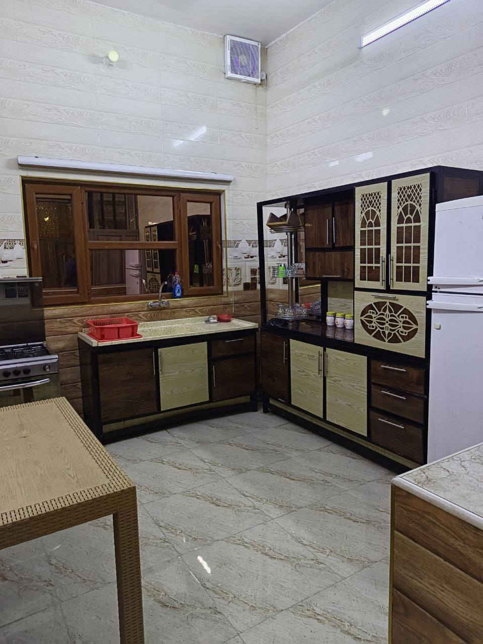 تتوفر حجوزات طيلت ايام الاسبوع وبنظام الشفتات نهاري ومسائي ويوم كامل للإستفسار الاتصال او واتساب على *********** يكون الحجز حصرا على هذا الرقم فقط
