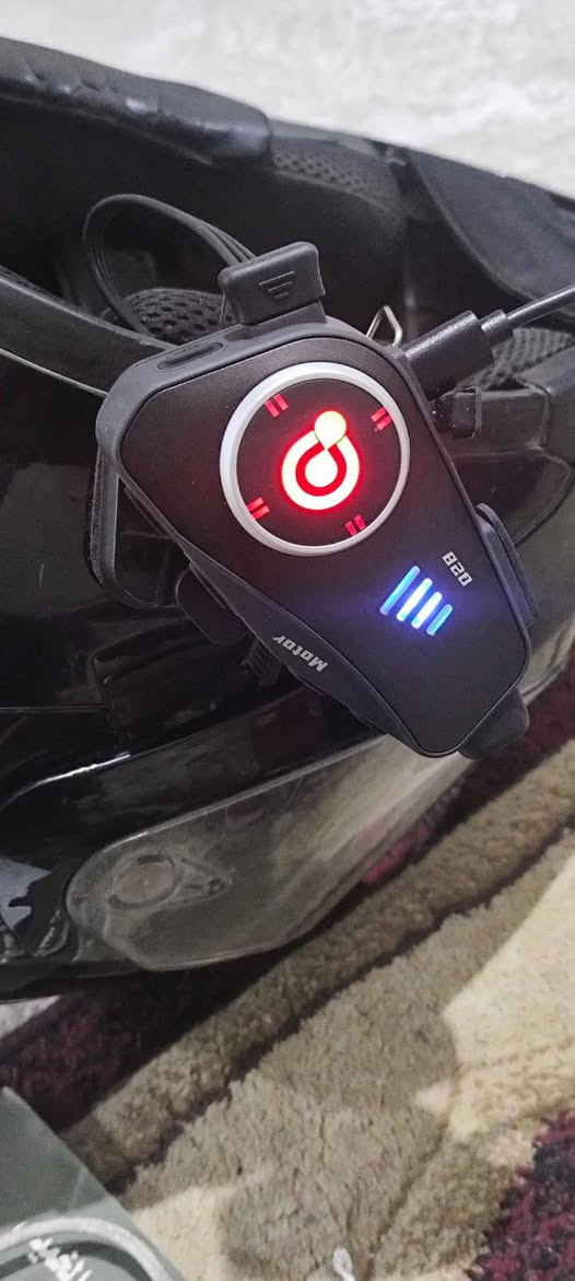 جهاز اتصال و تصوير فيديو ماركة Q28 
تصوير دقة ممتازة 
صوت الاتصال واضح و عزل حلو 
كارتونها موجود 
سعرها ٧٠ ألف 
***********
