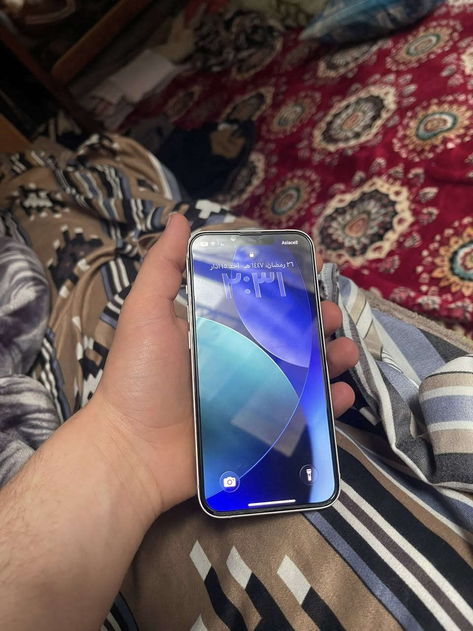 13عادي
مامفتوح مامبدل بي أي قطعه نضيف 
بطاريه 95 قطاره بل شحن
ذاكره 128
سعره 385 وبي مجال
خاص أو اتصل ***********
