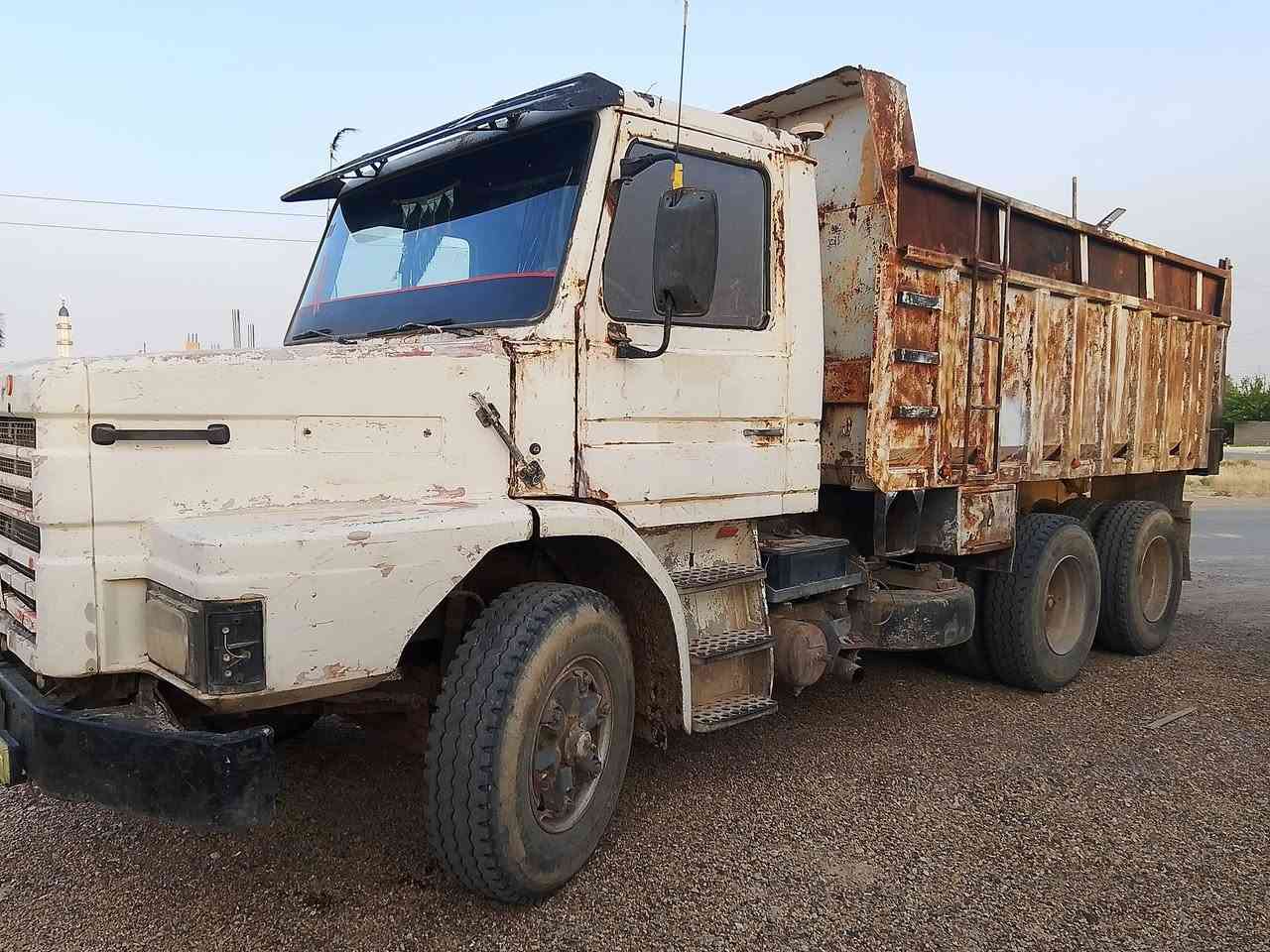 سكانياه البيع موديل 1989 رقم اصفر عنوان الانبار حديثة رقم الهاتف ***********
