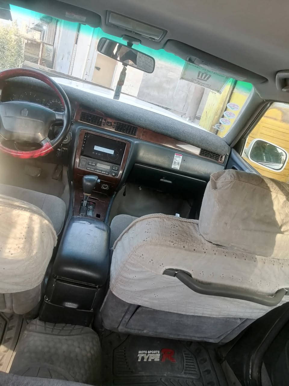 السلام عليكم
راس ثور تكم بلادي موديل ٩٨ اصل سياره عدله بدون كص بيها مكانات طخات وصبغ قيل وبيها طغه بل كدام
وسونار موجود بل منشور رقم بغداد دولي سنويه لل٢٨ بسم صديقي موجود بحي رحمه 
كير مكينه جدد
ملاحظه بيها صليب بل كاردن بي رجه
سعر 85     كوفه شارع المعمل ***********
