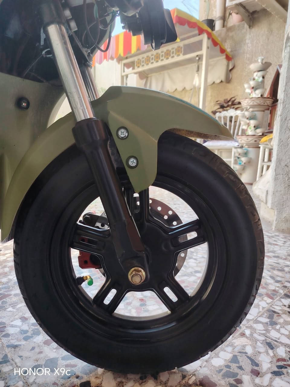 السلام عليكم دراجه R9للبيع
مواصفات 💥
بصمه 💥
كارت 💥
سويج 💥
لد امامي خلي💥
لايت زنون 💥
شاشه قرأ عداد عطل💥
تشغيل عن بعد 💥
السعر 💥
٤٠٠ بيه مجال بسيط
للاستفسار الاتصال ***********📞
