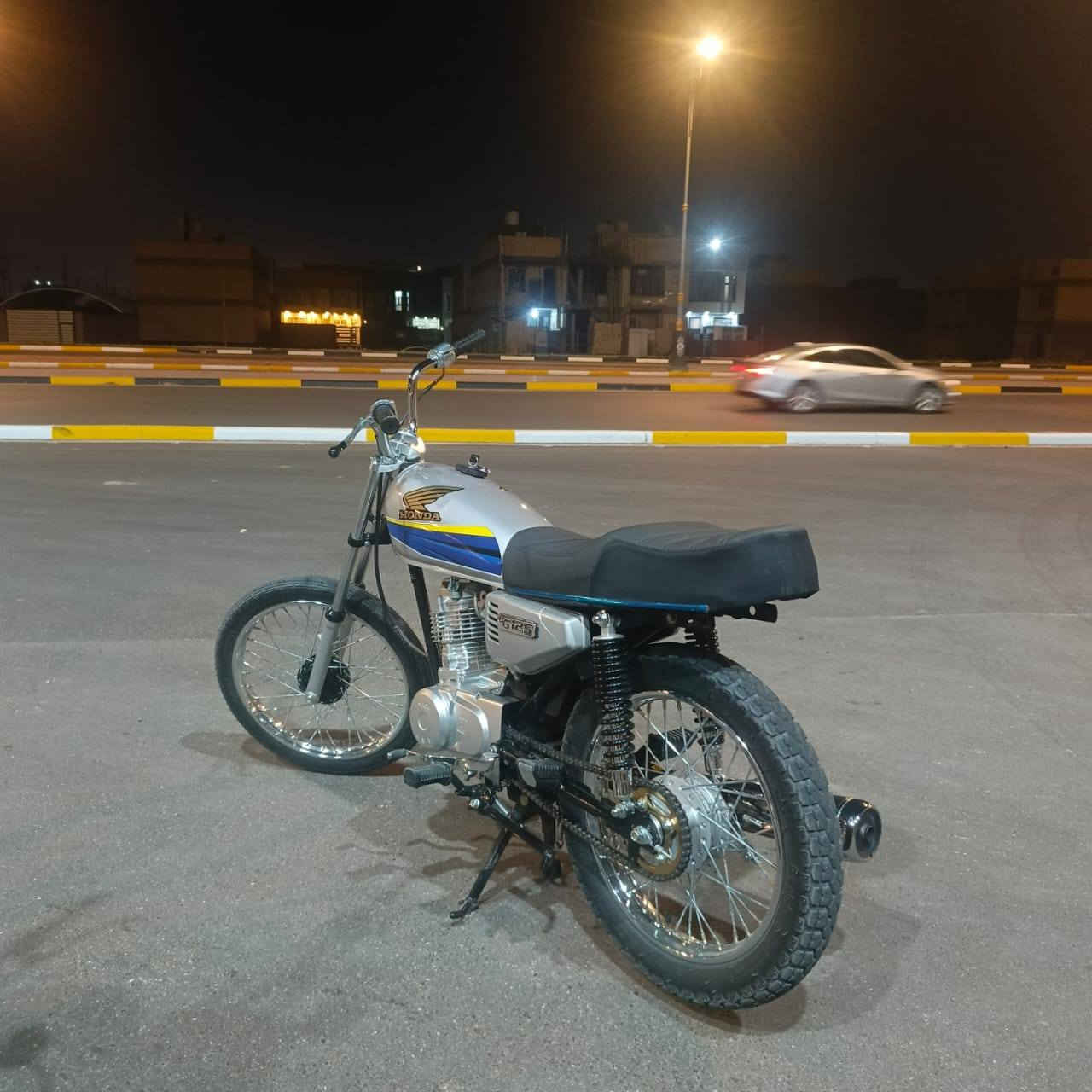 سلام عليكم دراجة اربعة كير تعمير جديد قبل سبوعين دراجة حلوة شلععة ومعدل شاصي مديل2026 مكينة نامة شلتمجة 2026 دراجة غراض كلة اصلي رقم متواجد 
***********
