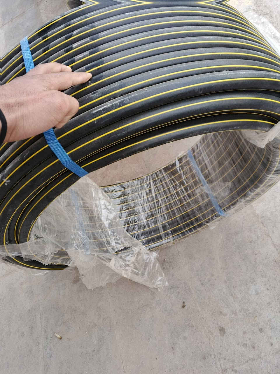 لفت صونده 100متر للبيع
للاستفسار ***********
