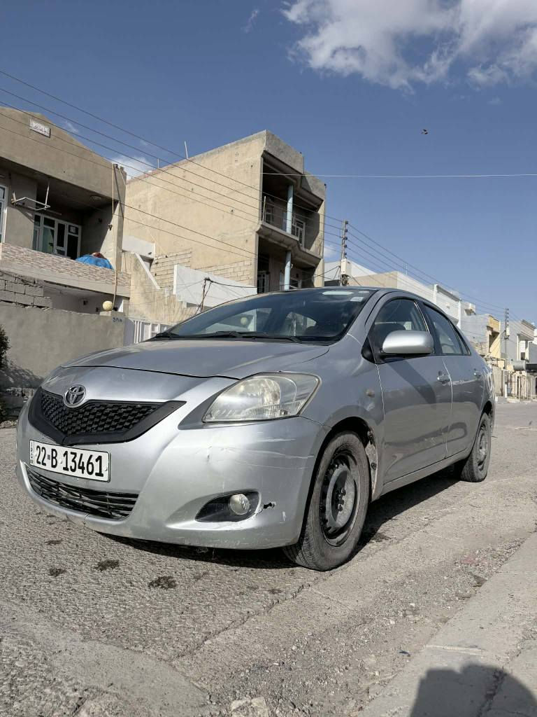 توێتا یارس ٢٠٠٨
ڕەنگی سلڤەر سەیارەکە ٣ پارچەی هەیە بێ ژوورەوە
پشت و پێشی کەپسە بێ لێدرانە
گێڕ و مەکینە و تەبریدی بە شەرتە
بەناوی خۆمە و سەنەوی تا ٢٠٢٨ نوێیە
توند و تۆڵە و بێ مەسروفە 
نرخی سەیارەکە82 وەرەقە و مەجال
ژمارە مۆبایل *********** هه ولیر أربيل, العراق
