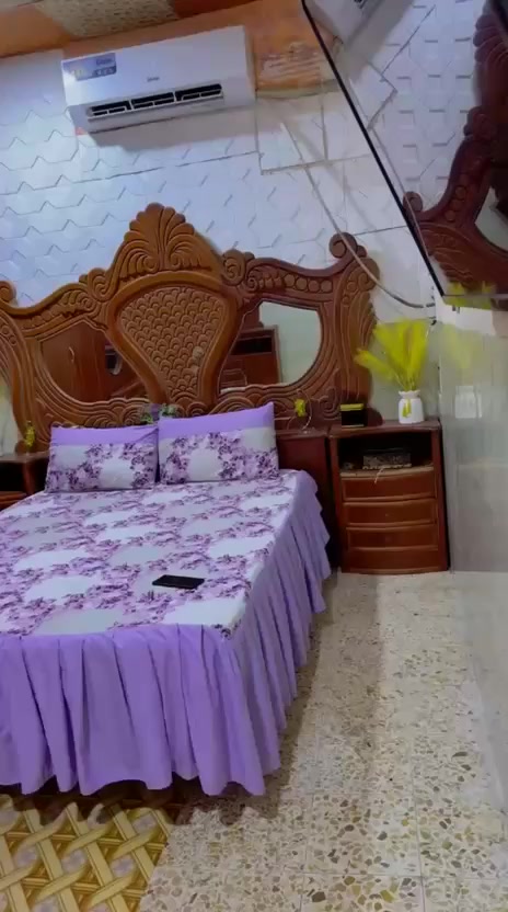 سلام عليكم عندي غرفه للبيع صاج عراقي 6 بيبان مستخدمه بيها ضرر بسيط 
بلبصره أبو الخصيب 
450 وبيها مجال 
‏‪0776 742 4938‬‏ واتساب
