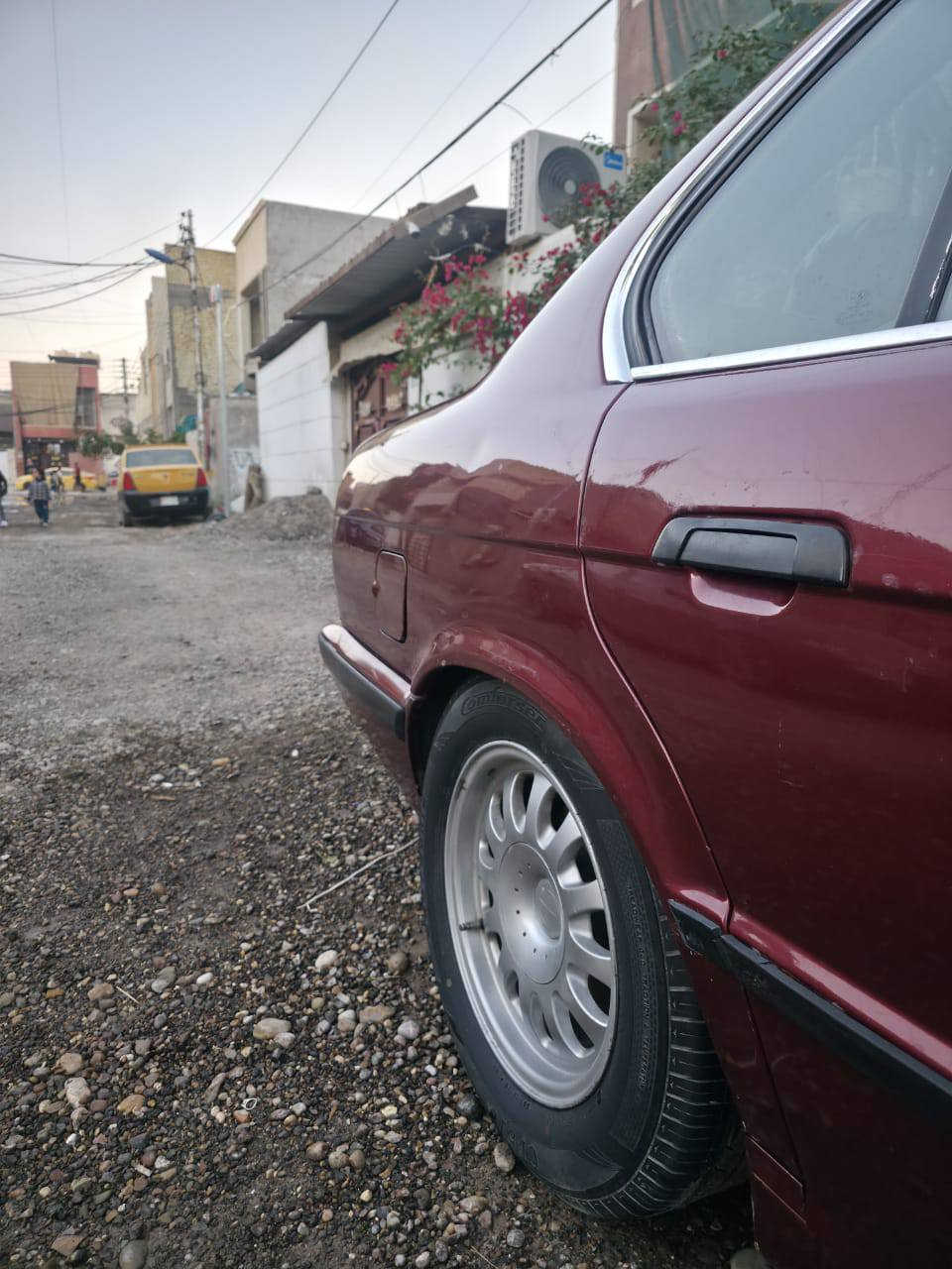 السلام عليكم ...

بيع او مراوس حسب القناعه
BMW 525i 🇩🇪 
                                                                  طراز 1990 أصل بليته وسنوية 
سنوية لغاية 2030 باسمي رقم سليمانيه 

مكينه مسكر عدل (كبس)
مكينه وگير بشرط تبريد ثلج ❄️
داخله كلش حلو تلبيسه جلد من شركة BMW 
تخم اطارات جديده 
صدر امامي و خلفي جديد 
تخم قايش ورولات جديد 
تخم بلك ونوزل وفيت بم وتخم صوندة مال بانزين كله جديد 
ادامه كامله
منظومه لايت زنون بالعالي 
تدفئه بالكشن كشن ميكانيك 
كامره بگ بالمرايه 
سستم صوت يخبل السعر المطلوب 59 $ مكان السياره 
بغداد أو كركوك 
استفسار *********** أو ***********
ملاحظه الدعاميه الخلفيه جديده وغراضه كامله بس بعدني مامكمله بغداد, العراق
