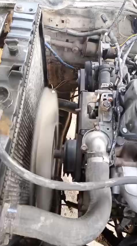 السلام عليكم 
مكينه بسته 2700 مكينه مجفته جديده مع ملحقات سلف وداينمو وكلج وبم وفلاوين كلها ويه مكينه وبيها ظمان اسبوع والسعر 5 ورقات 
للاتصال 
***********

***********
