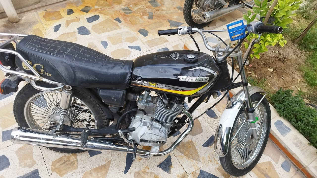 سلام عليكم للبيع ماتور حيل نضيف محرك شرت سعر 270بيمجال0783/9437040//***********واتساب
