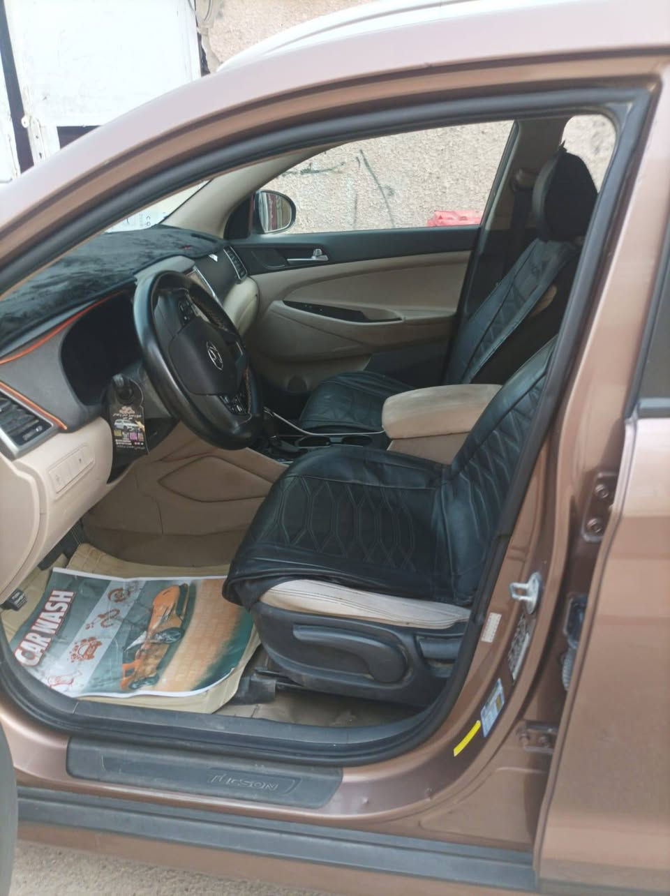 السلام عليكم توكسان ٢٠١٦ امريكي سياره جديده وحلوه للبيع مكاني بغداد الدوره شارع ٦٠ حادثاها جاملغ امامي فقط بدون دواخل (***********//***********) السعر ١٥٠ وبيها مجال للطيبين
