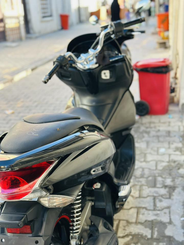 سلام عليكم دراجه بي سي اكس للبيع دراجه حلوه وكفاله عامه ما عده بيها كلج خلفي مكينه 150مكاني بغداد رقمي ***********
