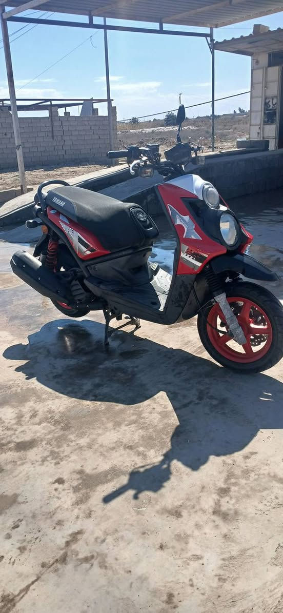 سلام عليكم دراجه سكنس جبلي رمبه بلالديه مامفتوح بيها برغي تجي تكلب وتقتنع وين ماتريد وديها يفحصوها دراجه بالجيس جديده سعر مليون ونص وبيه مجال قليل كلش استفسار ***********
