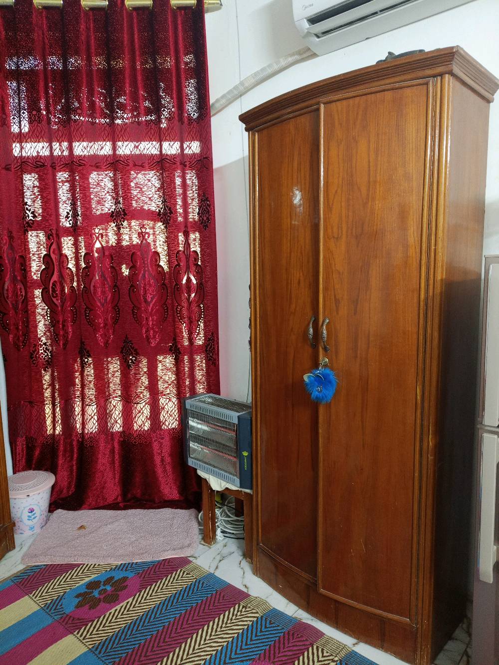  غرفه بس شويه جرارات تعبانه وهاي شكلها وبيها مجال هواي بغداد تقاطع الدرويش شارع وادي الذئب