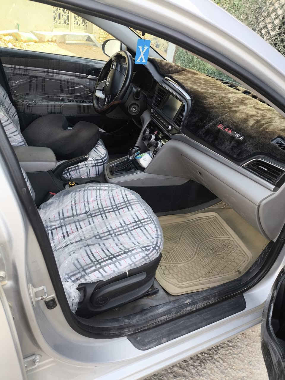 سلام عليكم الانتره مديل 19شكل 20سنويه شهر 3تصقط رقم اربيل بيها 4قطع شراي اتصل وبيك خير ودلل*********** سعر 125بيها مجال قليل
