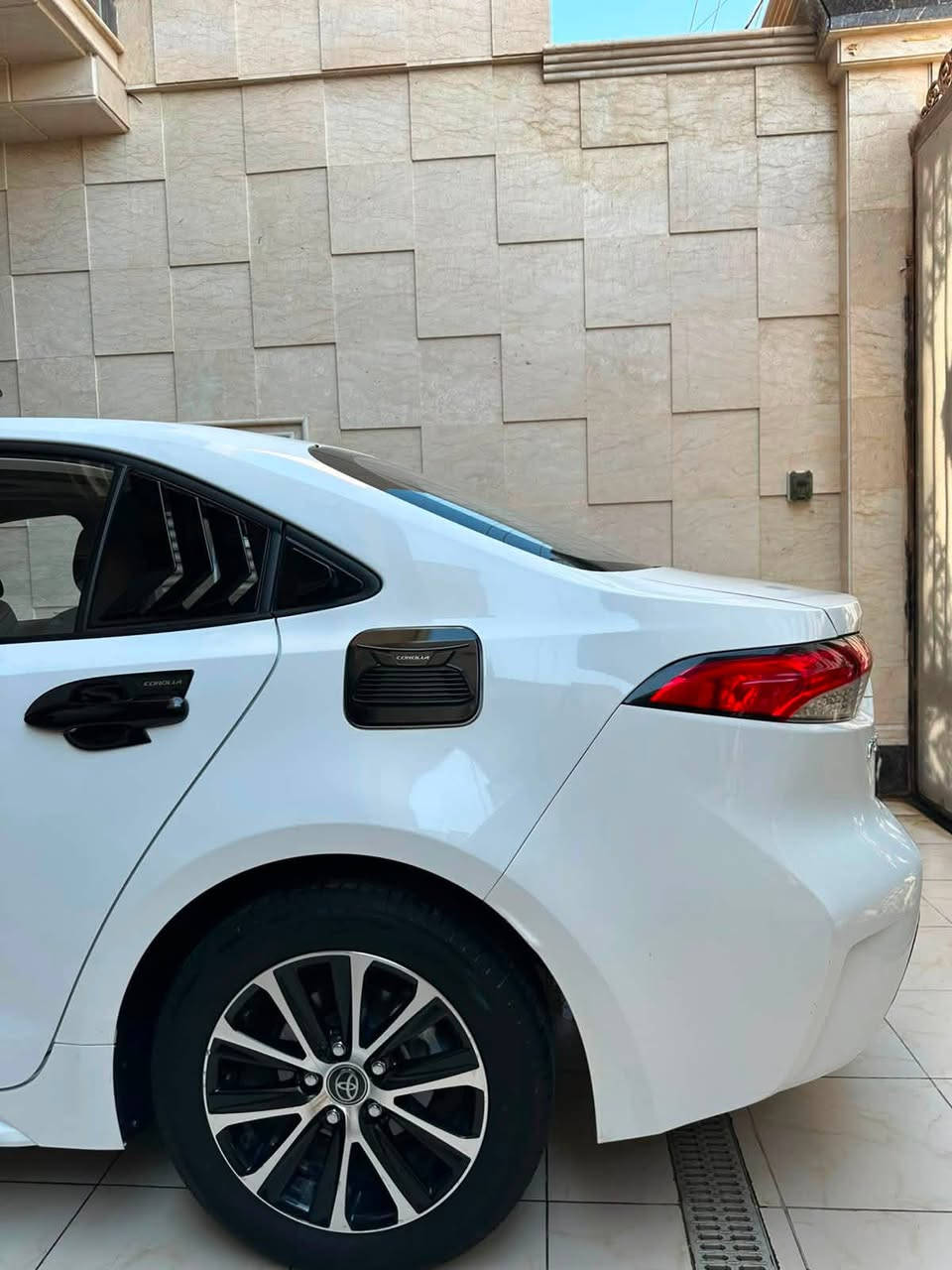 السلام عليكم للبيع فقط كورلا هايبرد 2025 محرك 1800
فوول مواصفات

ماشية  24 الف

رقم بغداد مميز بأسمي تحويل مباشر 

كفالة عامة السيارة ع وضع الشركة 
كير محرك تبريد بطاريات دواخل كله ع وضع الزيرو عليهة اضافات هواي لجمالية

السعر  156 $
بغداد السيدية 
‎*********** اتصال او واتساب
