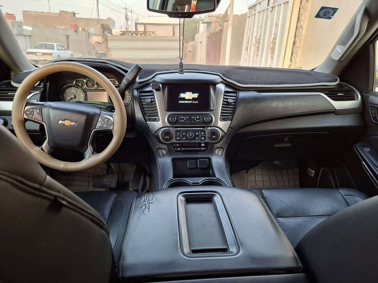 السلام عليكم تاهو ٢٠٢١٩للبيع وارد أمريكي ابيض اصل رقم انكليزي بسمي السياره العنوان البصره الزبير السعر ٣وربع بيه مجال ***********
