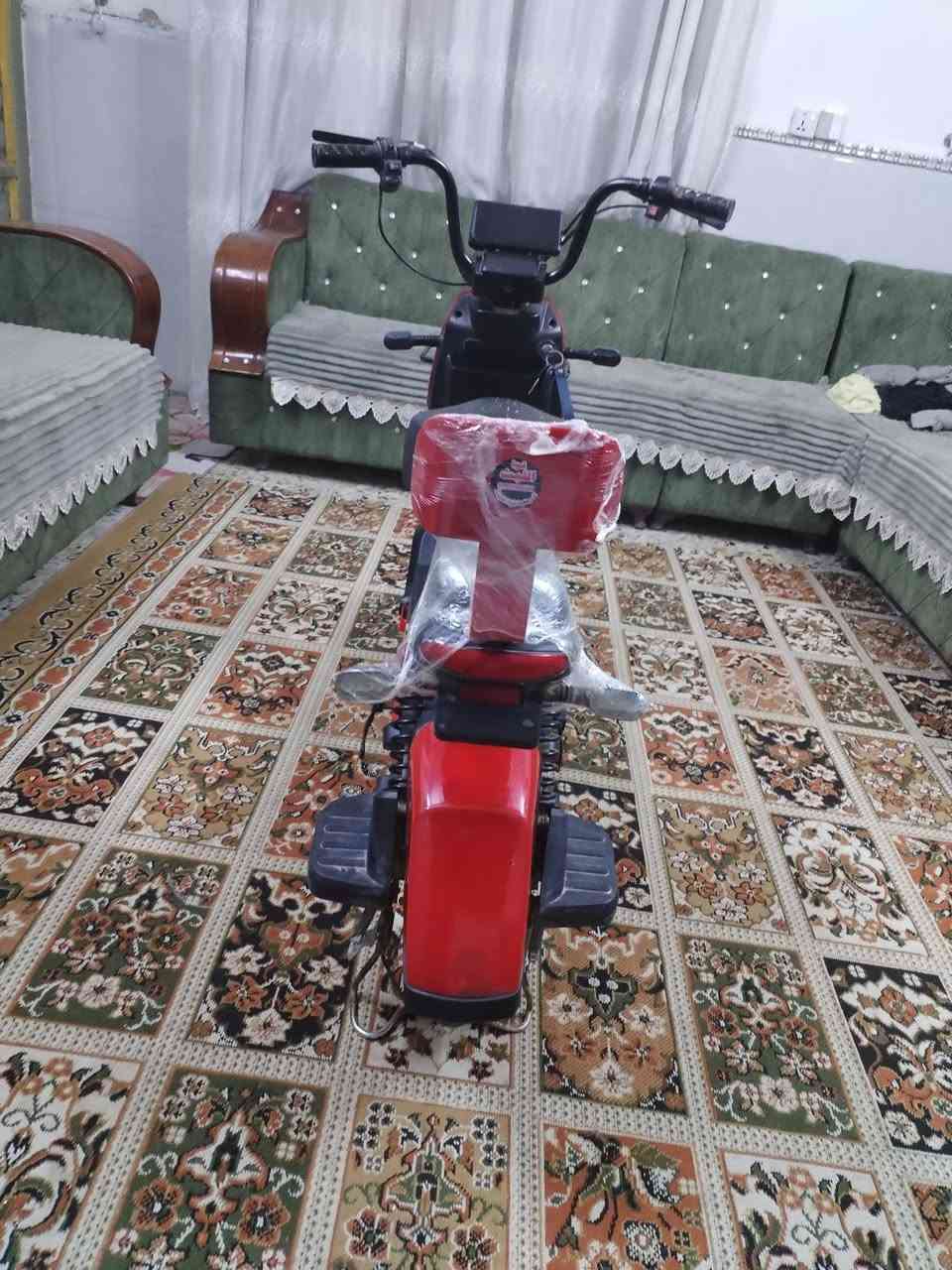 دراجة شحن للبيع الحجم 14 دراجة حلوه العنوان بغداد كفاات العبيدي رقم *********** السعر ١٦٥
