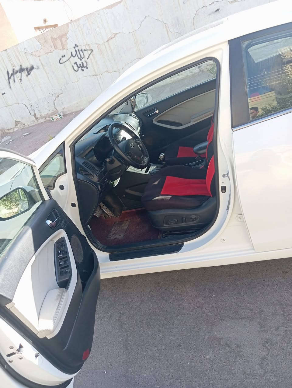 سيراتو للبيع موديل 13شكل14فول للخير بصمه مكينه 200 كفاله عامه عده البراد  سعر 120وبيه مجال التصال *********** العنون النجف رضويه 4
