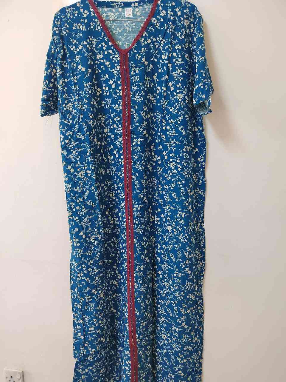 شلحات صيفية بارد كشمير الاصلي ١٠٠٪؜
القطعة ب ٨ قطعتين ب ١٥ تخفيضات قطع اخيره 
شرط تفحصين الخامة وتشوفيها يلا تدفعين


**إذا كنت صاحب هذا الإعلان وتريد حذفه لأي سبب، رجاءا أرسل رسالة إلى الدعم الفني**