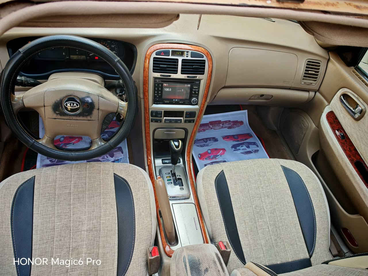 السلام عليكم ورحمة الله وبركاته
اوبتما موديل 2004 وارد امريكي 
ضرر جاملخ خلفي جهة السايق 
بلادية السيارة V6 فئة EX اعلى مواصفات بفئتها فتحة سقف سلايد روف تبريد بيانو سستم صوت infinity كشن السايق كهرباء كروس سرعة لايتات +بلوجكترات عدسة السيارة مصروف عليها باتري جديد تخم بلكات صدر امامي خلفي مي راديتر كلة اصلي وجديد السعر (68)$ ورقة بغداد البنوك (***********)
