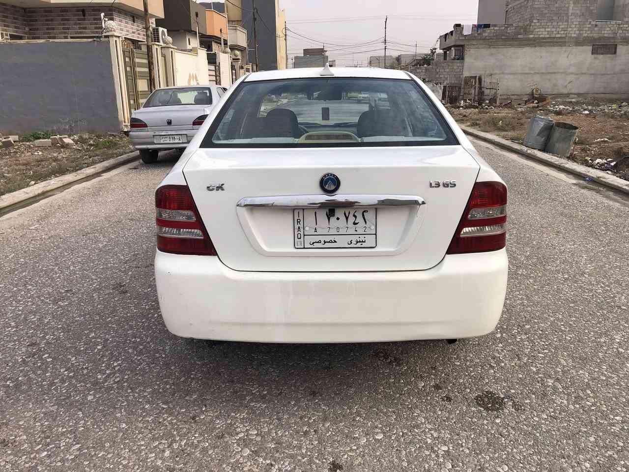 سي كي جيلي للبيع ( فقط )موديل 2013الكصة الجديدة بدون صبغ بس تقليم بسيط بارد قليل كابون ماستر تحويل فقط بدون وكاله تبريد +تدفئة 
كشنات مال شركة المحرك الاصلي 
السعر 60$ورقة مجال بسيط للطيبين 
الاستفسار الاتصال 
***********
***********
