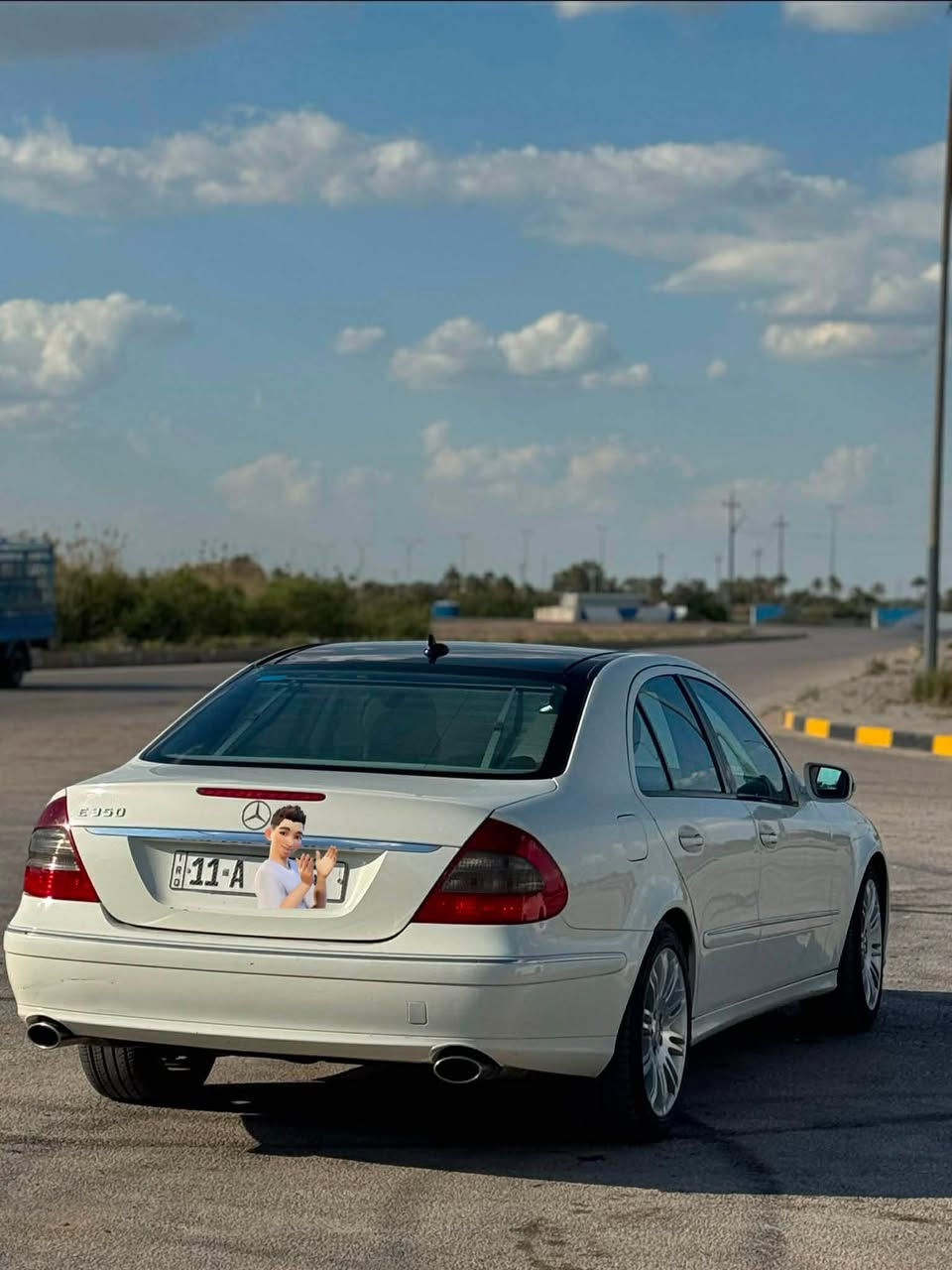 مرسيدس E350 (أم عيون)2008 وارد أمريكي

لون ابيض
ماشية 153 الف كم
للبيع فقط

المواصفات:
بصمة عدد اثنين
محرك 6 سلندر + كير (مكفولات)
تبريد قطعتين
كروز سرعة
مراية داخلية + جانبية (عاكسة)
تحكم ستيرن
بانوراما 
فتحة سقف
كشنات كهرباء + خزن ذاكرة
لدات داخلية
إنارة ترحيب

بردة كهرباء
أنظمة قيادة
سستم صوت Harman Kardon + دمام خلفي
لايت زنون (بلادي
تخم تاير جديد
حساس مطر
هزة وفحص (جدد)
كشنات هيتر + تبريد
تبريد ثلج
حساسات امامية + خلفية
تبريد خلفي (منفصل)
ستيرن كهرباء
السعر بالخاص رجاءً اخواني 
للاستفسار***********
