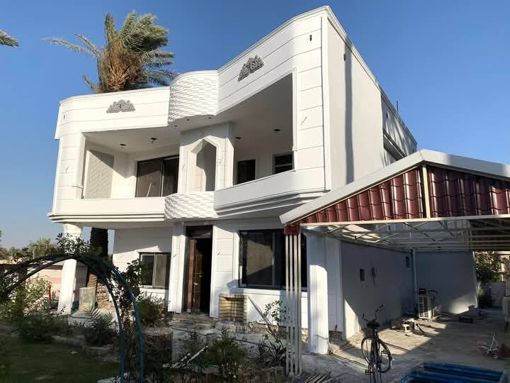 السلام عليكم .صباغ متفرغ حاليا مكاني بغداد الدوره نشتغل كافه بغداد ..كافه الاصباغ الداخليه والخارجيه وكافه الديكورات ..مع النثر ..ويوجد كادر ترميم المنازل بل كامل اسعار مناسبه وشغل نظيف ***********واتساب+
 اتصال *********** والرزق لجميع يارب
