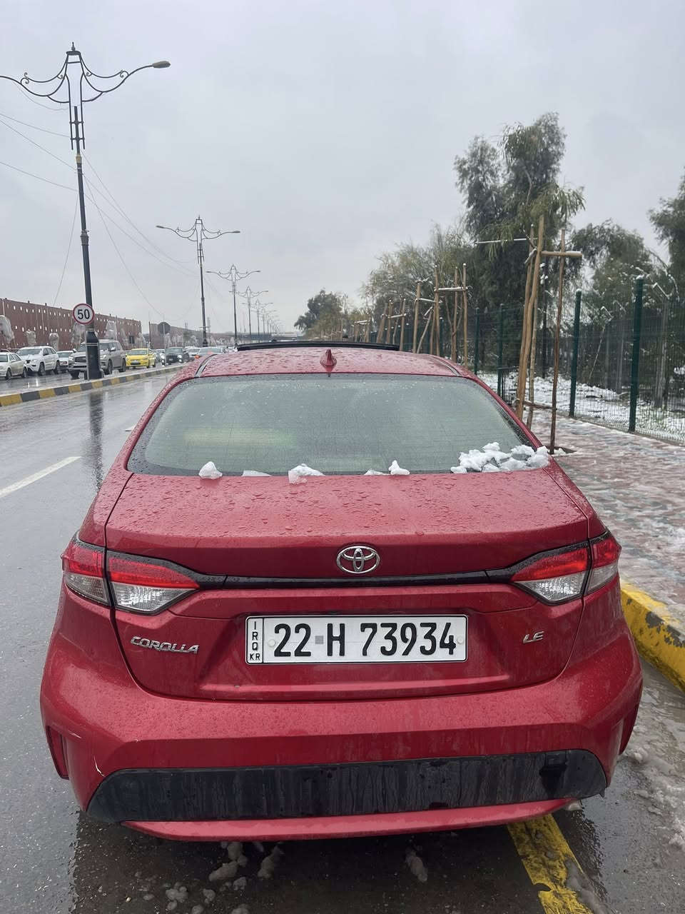 تم تنزيل السعر ١٤٢$
كورلا امريكي le 2020 فول موصفات  فئة محسن مو فئة عادية؟  
حادثها خفيف مرفق بلصور 
١٣٦ كيلو مو ميل
محرك ١٨ بانزين عادي نشطة وطلقه تدفئة تبريد شرط ثلج
سياره بدون اي نواقص 
سياره باسمي 
هزه جديده وسنوية مساقطة
مع كوبون بانزين
مواصفات :
بصمة 
فتحة سقف.
تحديد مسار 
تثبيت سرعه
ويل كب اصلي من امريكا 
تخم تايرات جدد قبل شهر ونص شديتهن
نضام كار بلي ايفون سامسونج 
جي بي ايس
لايت زنون بلادي 
حساسات 
كامره خلفية 
رادارات 
نقاط عمياء 
توقف ذاتي 
تنبيه الاصطدام 
٤ ديسك / جديد قبل سبوعين شديتهن
هاند بريك بصمة 
اوتو هولد
بصمة ابواب ودخول ذكي
نظام الايكو قطاره مال بانزين 
هواي موصفات بعد 
حادث مبدل باب وجاملغ حادث سطحي لا دواخل ولا لغود وسونار داخل المنشور ملاحضة السياره بدون صبغ معجون
العنوان الموصل /الجانب الايسر 
***********
