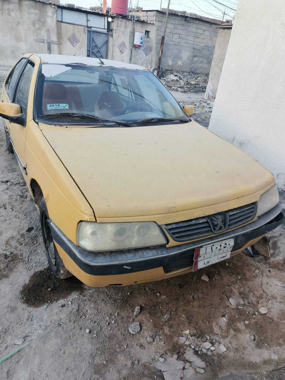 سلام عليكم بيجو 405 للبيع سياره كير مكينه حداديه جاهزه بيها نقوصات مثل جبنه مال محرك طاكه سعرها 12 وبيها مجال ***********
