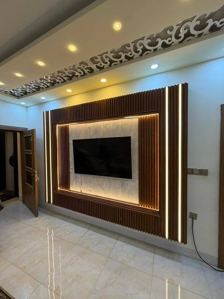 دار للبيع بناء حديث زيرو VIP ( على شارع 20 متر وحديقة  ) 
بناء حديث فول مبني بأحدث التصاميم والمواصفات الهندسيه والديكورات المغربيه ونظام دكت تبريد مركزي 

يتكون الدار من طابقين 4غرف  نوم واستقبال ومطبخ حار بارد ومجموع صحيات عدد 2 و هول عدد ٢   وكراج سياره 
-------------------------------

#موقع_الدار :- (كركوك حي عدن قرب مجمع الجوهرة ) 

#المساحة (190 متر   ) #واجهة 12.5 متر 

#على شارع 20 متر وامام حديقة عامه 
————————————————

الفرص مثل هاي ما تنتظر… احجز عقارك  اليوم وخلي حلمك يصير واقع!

للاستفسار اكثر يرجى مراسله الصفحه او الاتصال بالأرقام  

[***********] 📞☑️

—————————————————————————— 
 بأمكانكم عرض عقارتكم لدينا سواء كانت #بيــع أو #إيجــار 

مكتبـــ الجوهرة  للاستثمار والتطوير العقاري معكم نحو الأفضل للإستفساريمكنكم مراسلة الصفحة اوالاتصال بالأرقام التاليه*********** 📞☑️
عنوان المكتب
 ( كركوك حي عدن مجاور الجنسيه الجديده  عمارة البحرين )
