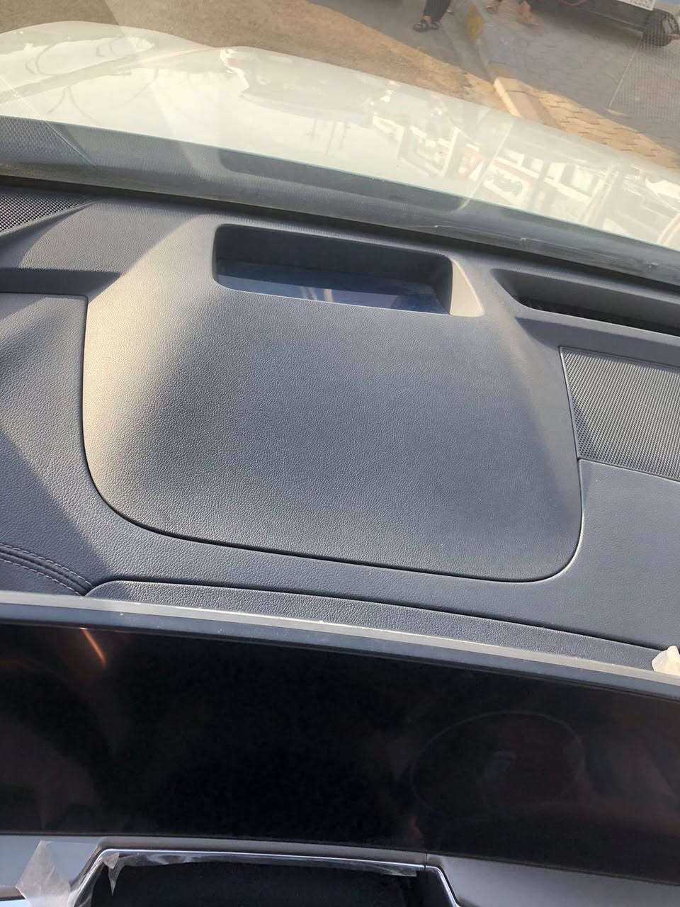 سلام عليكم سورنتو موديل ٢٥مرقم بغداد تحويل مباشر
ماشيه ١٩الف 
دبل كامره 
داتوشو 

ويل ٢٠
كفاله عامه 
كير موس 
٦سلندر 
كراسي كهرباء 

صندوك كهرباء 
العنوان الرمادي 

مركز المدينه 
سعرها ٣٠٥
وبيه مجال 
رقم الموبايل 
*********** 
اتصل ودلل
