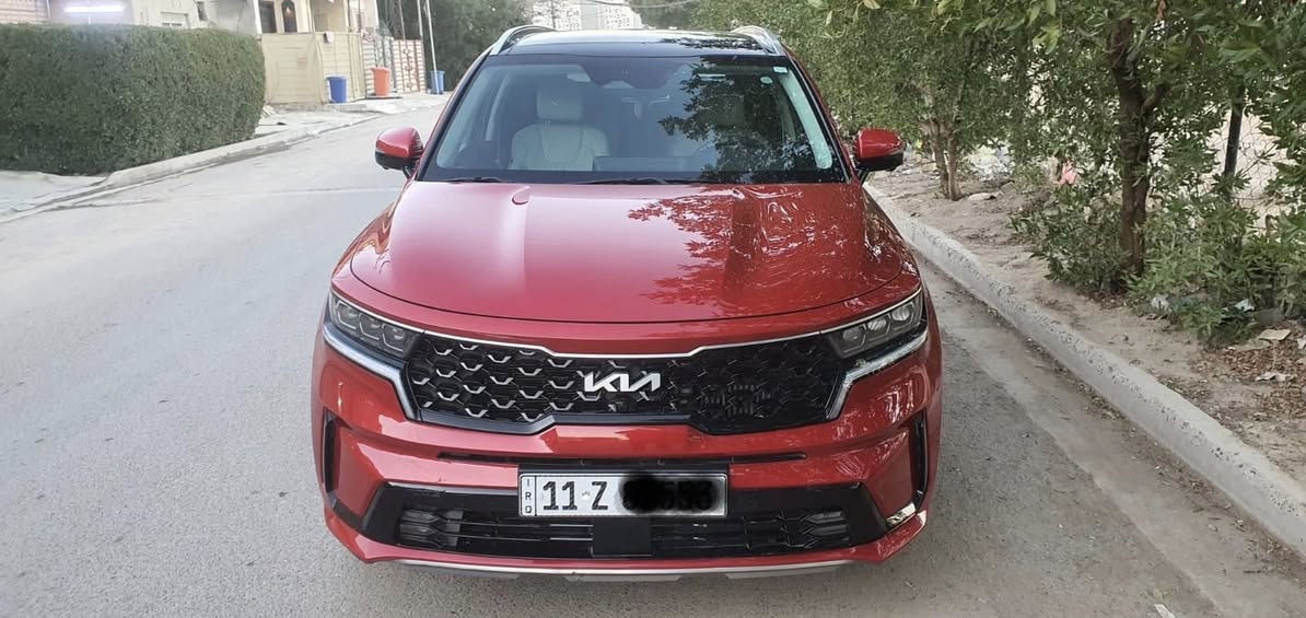 السلام عليكم 
كيا سورنتو برستيج 2023 بلكن هايبرد 
وارد امريكا حادثها جاملغ خلفي بدون ايرباك وصور الحادث بلمنشور فوول فووول مواصفات للاخير بانوراما ثلاثة انظمه كهرباء شحن وهايبرد بانزين محرك 4 سلندر سياره نظيفه جدا ماشيه 29 KM  رقم بغداد   مكلف بلنشر
السعر 24,000 يعني دفترين واربعين ورقه وبيها مجال 
الاتصال ***********…………
مكانها السياره. بغداد / السيديه
