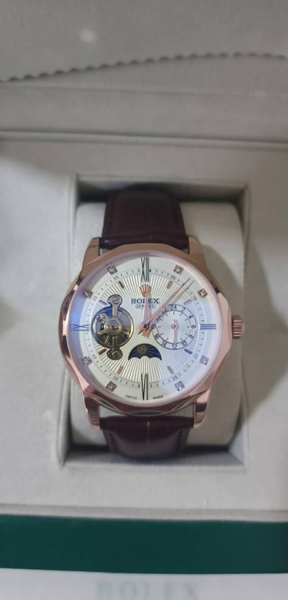 ساعات دبل مكينه طلاء ثابت ضد الماء والغبار
للاستفسار ‏‪***********‬‏. 
صاحب الساعات
