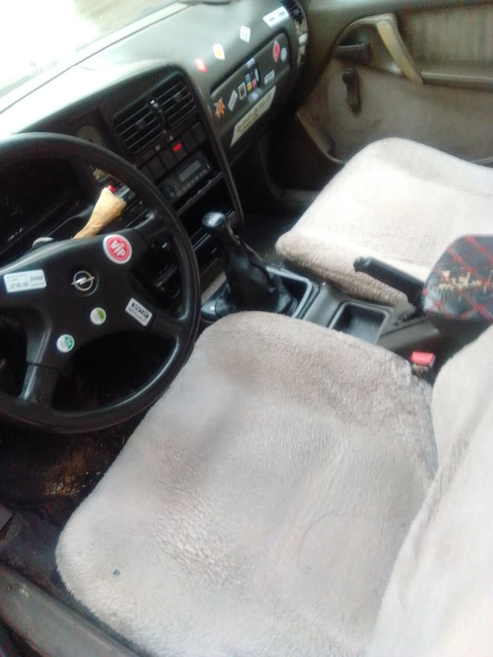 ئۆپڵ ئۆمیگا  گێڕو مە کینە ی بە شە رت چرکە ی تیا نی یە گێچ و گە رمی ئیش ئە کات نموونە لە جوانی  بە شە رتی ئە وە ی ماڵی مە دە نی نە بێت  کە فیلی سە د ساڵی ئە کە م نرخی 13 کە مێ معامە لە تە نها بۆفرۆشتنە ***********
