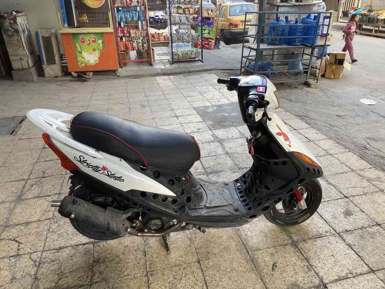 عدله للبيع شغاله نكره سلف ناعمه وحلوه السعر ٤٥٠ وبيها مجال حك الجيه مكاني الاعظمية وهاذ رقمي ***********
