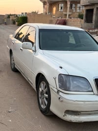 كراون • ٢٠٠٣ • بيجي