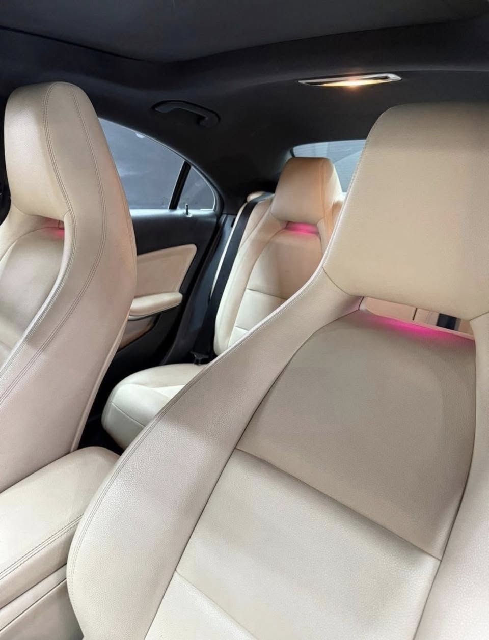 مارسیدس CLA 250 مۆدێل 2018  کامل بۆدی کیت AMG
بیلاد 4matic , بێ بۆیاخ درگا و چەمەلەخ گۆڕاوە بە بیلادی 
چوار پستۆن مە کینە 20 تۆربۆ فول مواسە فات 
پانۆراما ناو سپی راداری ئاوێنە کوشن هیتەر
کەمێک ناو درگای سەکنی گرتووە بێ ئێرباگ بەڵام زۆر کەمە 
165 گەڵاو معامەلەیەکی زۆر کەم
***********
Whatsapp . viber
