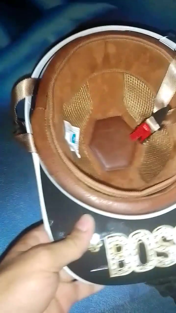 سلام عليكم خوذه مال بايكريا جديده ونضيفه كلش،قيم واخذ متواجد فيس وماسنجر


**إذا كنت صاحب هذا الإعلان وتريد حذفه لأي سبب، رجاءا أرسل رسالة إلى الدعم الفني**