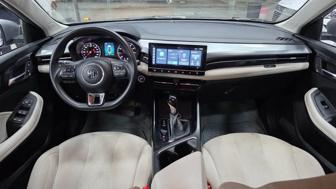 ئێم جی MG5 2025 .شكل نوێ 
تەنیا ٢٣ هەزار کیلۆمەتر ڕۆیشتووە.
مواصفات کۆمفۆرت شکل نوێ بصمة شاشة.
ویل کڕۆم.ئۆتۆ هۆڵد.لایت لید و زینۆن.
سعر  112 ورقة.     مۆبایل   ***********   
عنوان أربيل معرض تۆپ کارس أربيل, العراق
